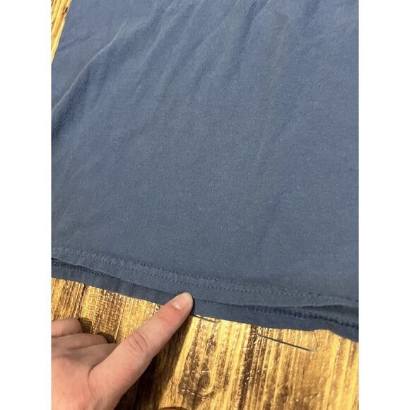 Walt Disney World Cinderella Castle T-Shirt - Picture 5 of 9